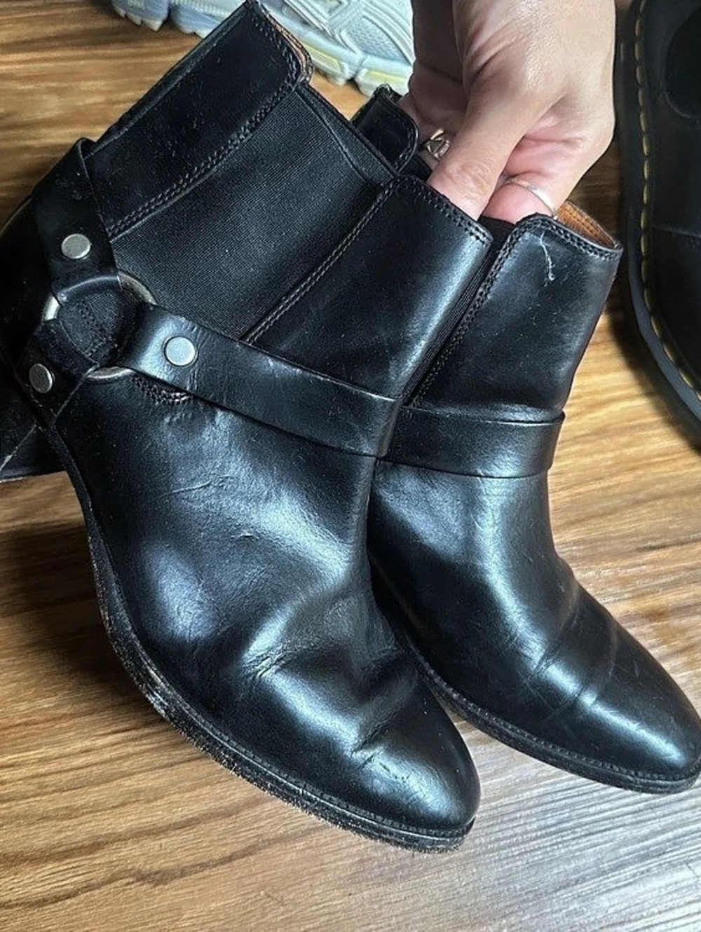 Frye Harness Chelsea Boot Black Leather US 6